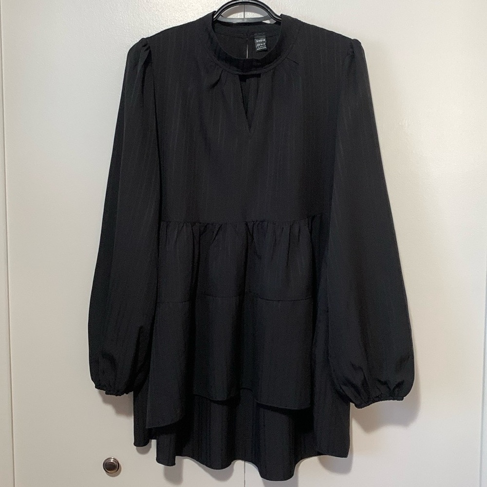 SHEIN Black Peekaboo Front Hi Low Puff Sleeves Tunic Blouse Size Large